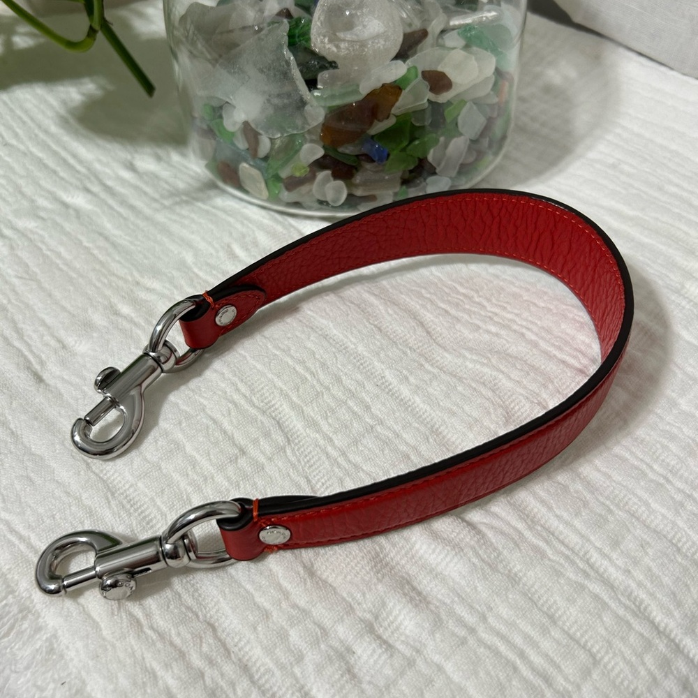 Coach Vibrant Red Leather Shoulder Bag - Picture 3 of 3